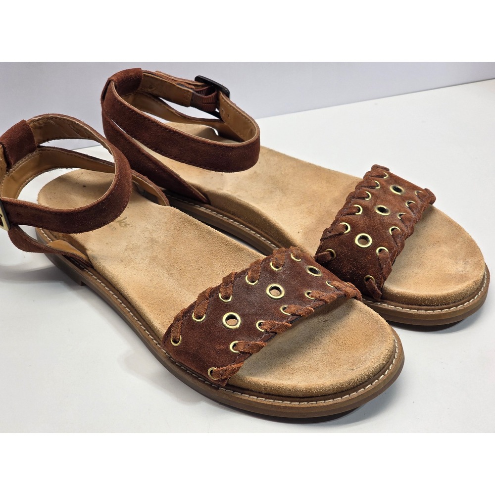 Clarks Artisan Womens 8 Brown Suede Whipstitch Eyelet Ankle Strap Flat Sandals